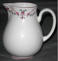 Royal Worcester Petite Fleur (Pink, Smooth) Creamer