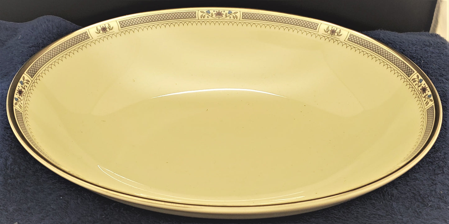 Royal Doulton Melissa 9" Oval Vegetable Bowl LK