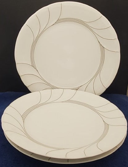 Set of 3 Mikasa Fleetwood Dinner Plates LK