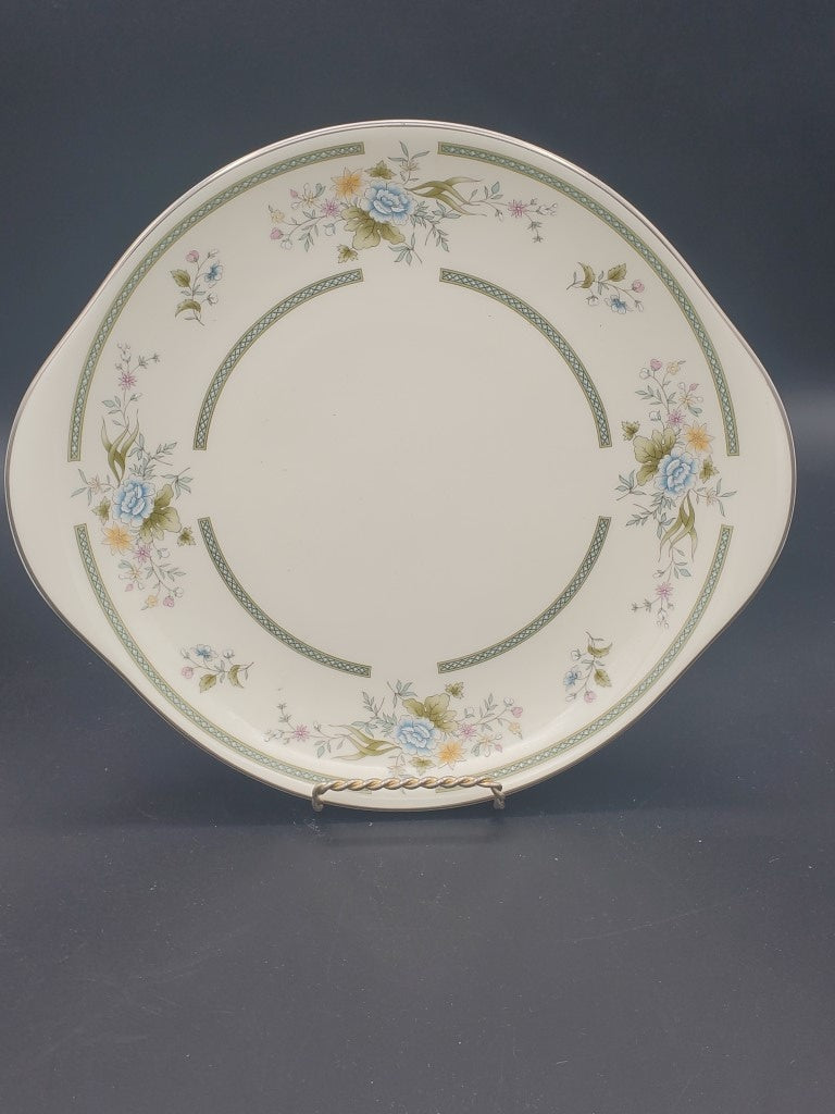 Royal Doulton Adrienne Handled Cake Plate LK