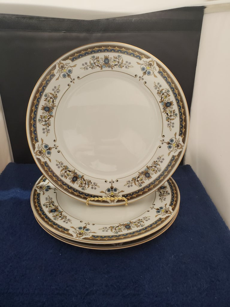Set of 3 Mikasa Kingsley Salad Plates LK –