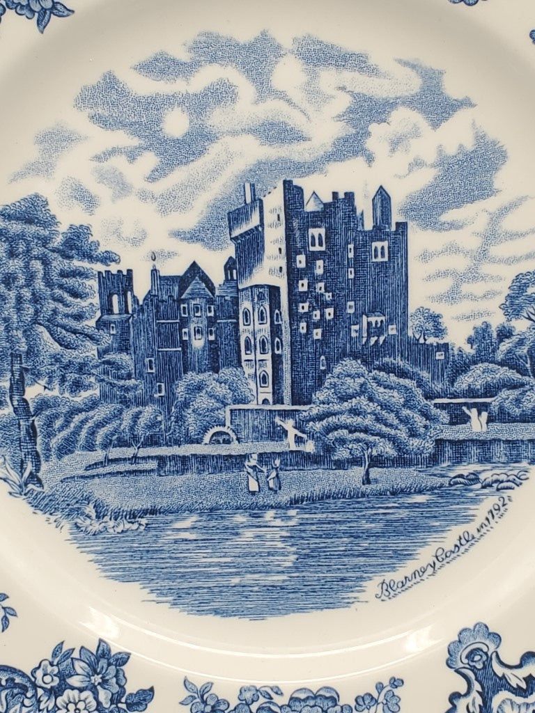 Set of 5 Johnson Brothers Old Britain Castles Blue (England) Dinner Plates LK