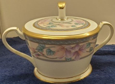 Noritake Embassy Suite Sugar Bowl with Lid LK