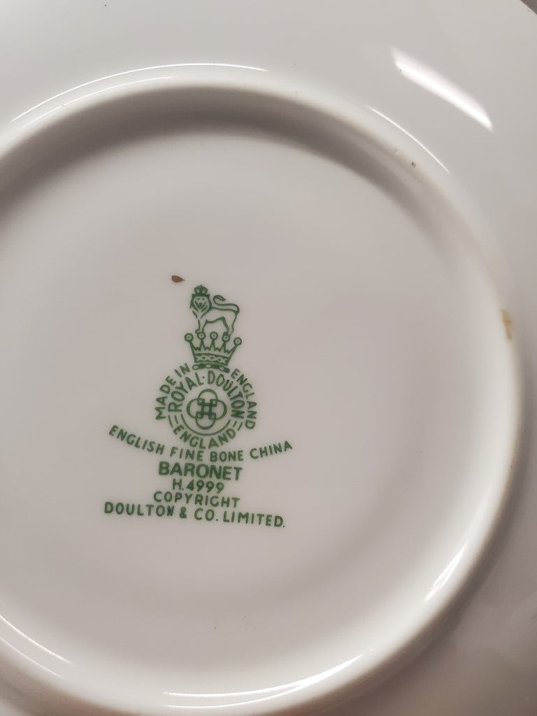 Set of 4 Royal Doulton Baronet Cup & Saucer Sets LK