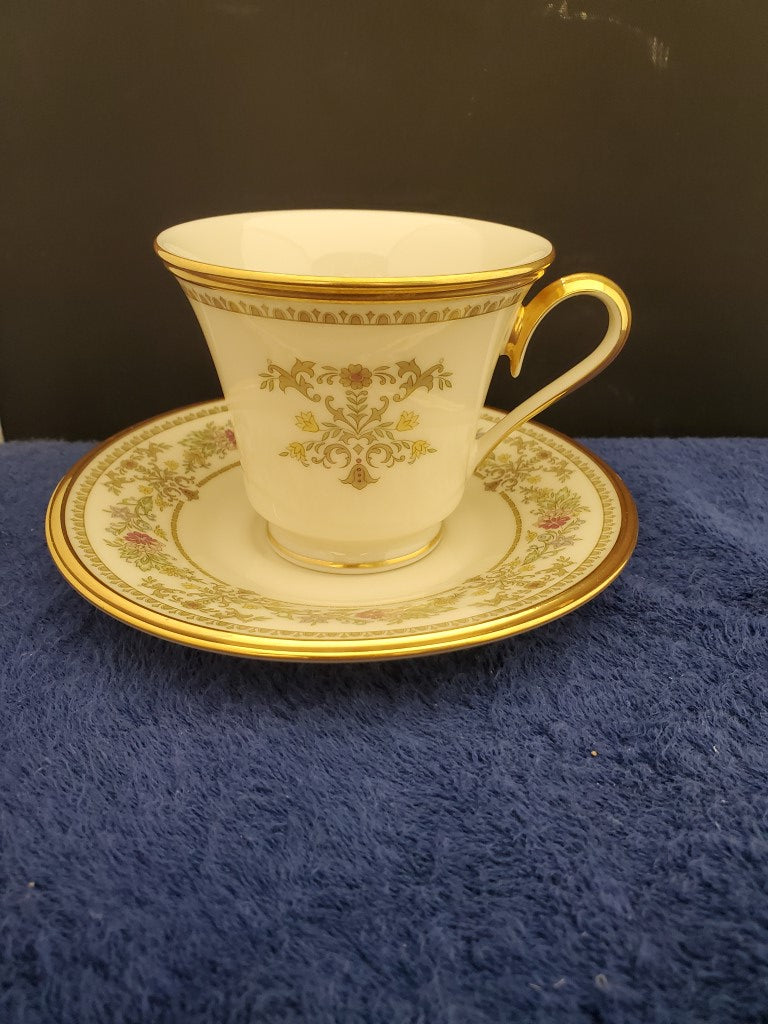 Set of 5 Lenox Castle Garden Cup and Saucer Sets