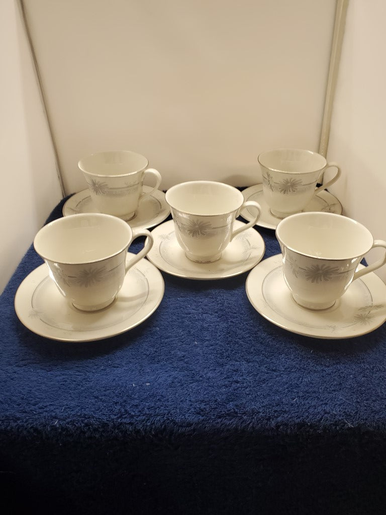 Set of 5 Royal Doulton Sonata Cup & Saucer Sets LK