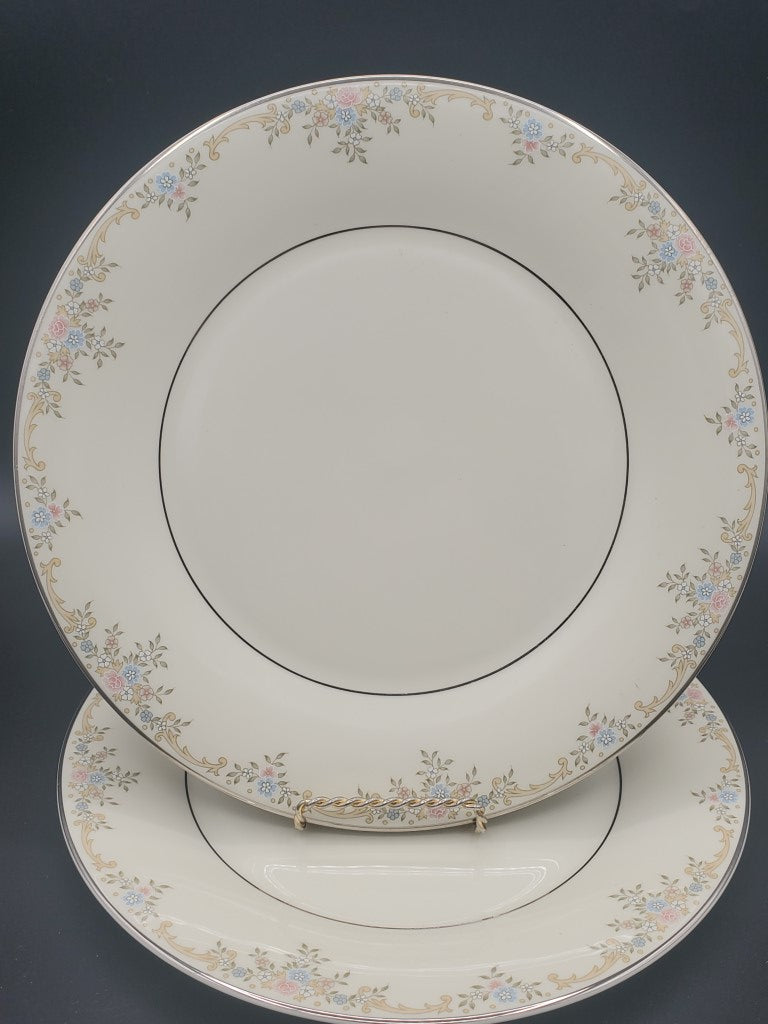 Set of 2 Royal Doulton Giselle Dinner Plates LK