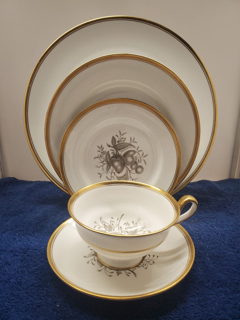 Spode Chatham 5 Piece Place Setting LK