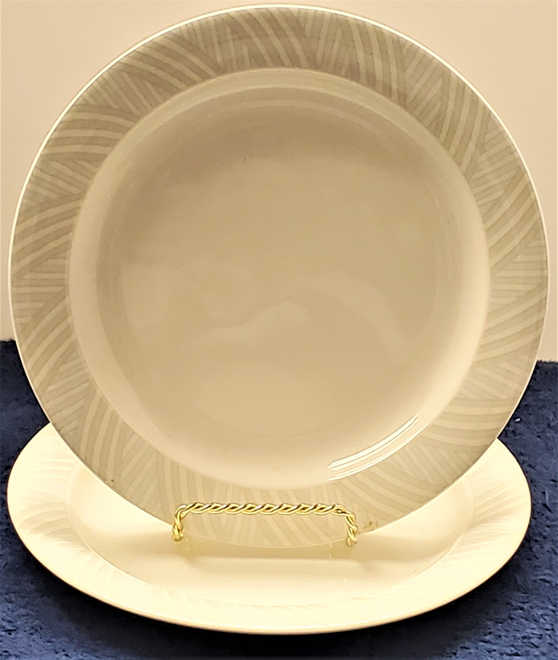 Set of 3 Arabia (Finland) Arctica Salad Plates LK –