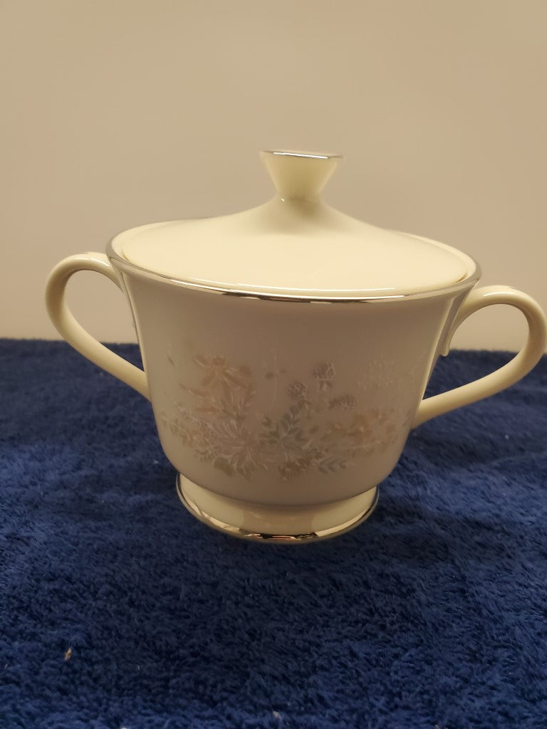 Lenox April Sugar Bowl with Lid LK