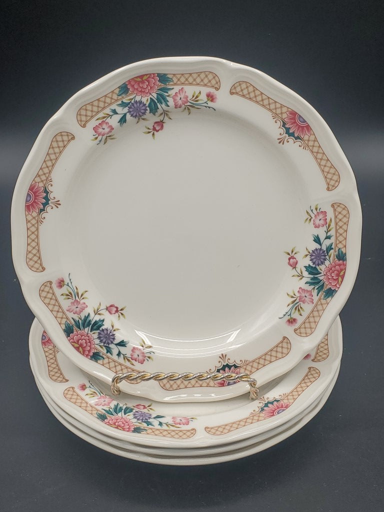 Set of 4 Wedgwood Trellis Flower Bread & Butter Plates LK
