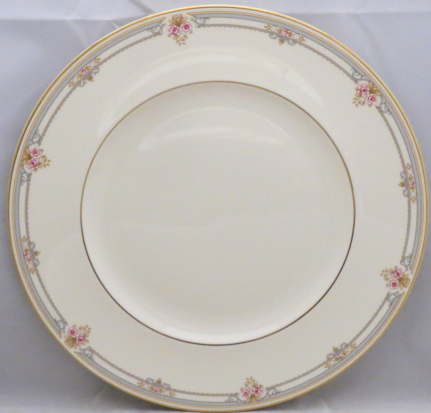 Set of 4 Royal Doulton Sarah Salad Plates
