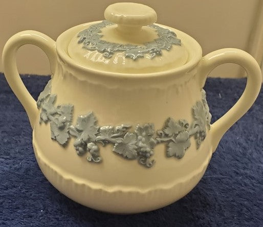 Wedgwood Lavender On Cream Color Sugar Bowl with Lid