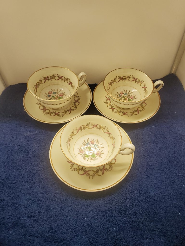 Set of 3 Wedgwood Sandringham Cup & Saucers LK