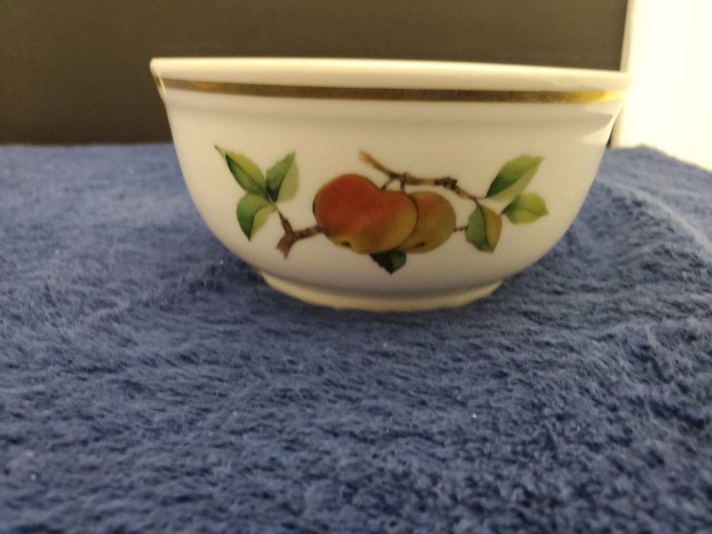 Royal Worcester Evesham Gold Open Bowl