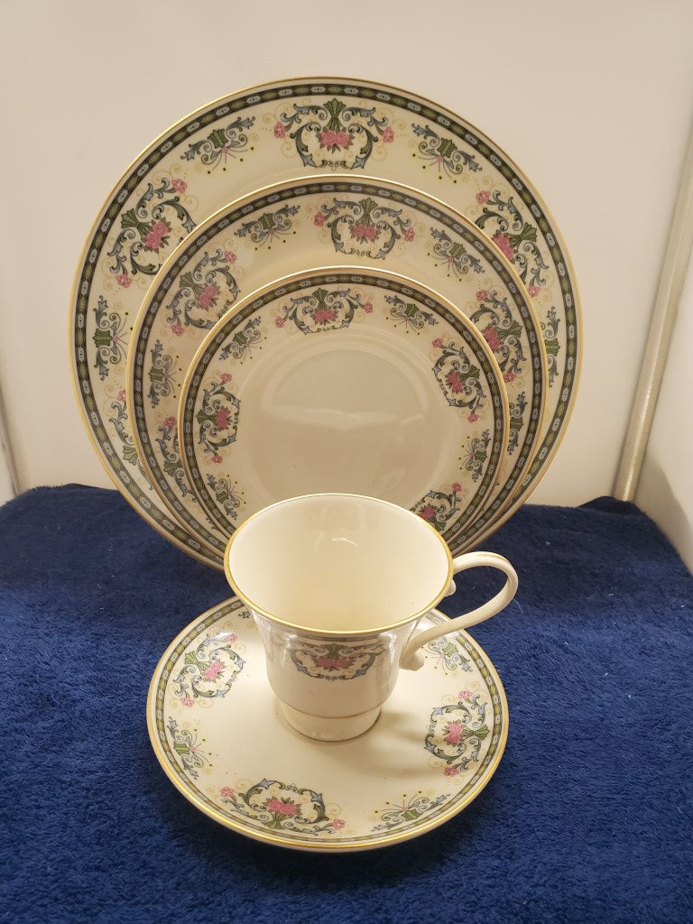 Pickard Navarre 5 Piece Place Setting LK