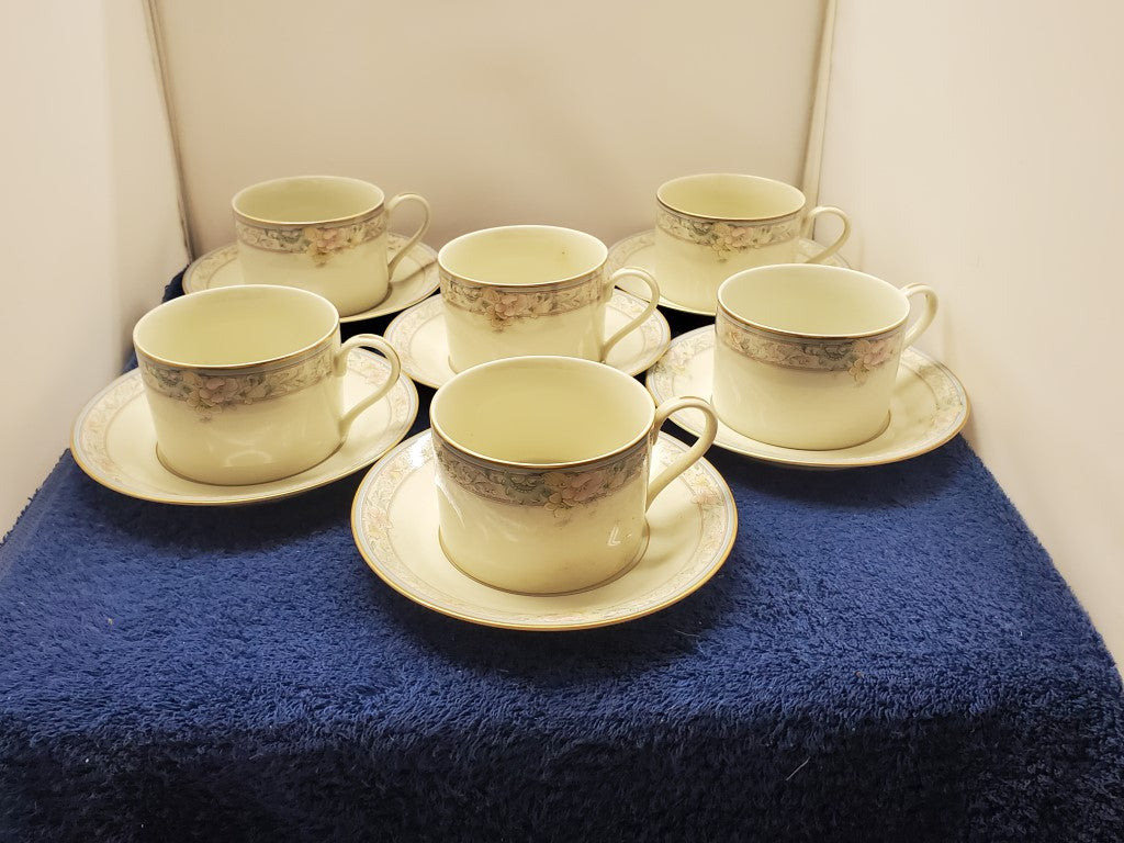 Set of 6 Mikasa Charmaine Cup & Saucer Sets LK