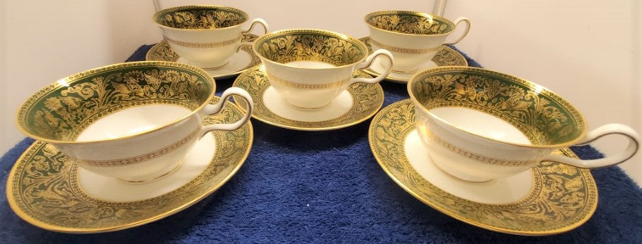 Set of 5 Wedgwood Florentine Dark Green (W4170) Cup & Saucers (Peony) LK