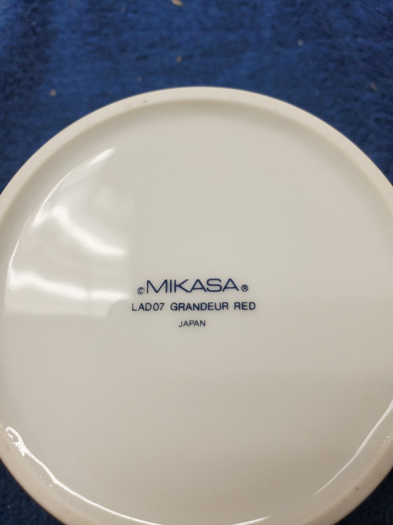 Mikasa Grandeur Red Sugar Bowl with Lid LK
