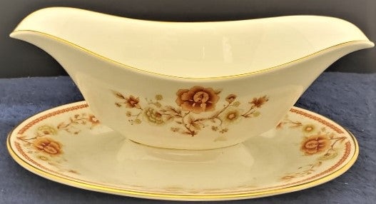 Oxford Lotus Garden Gravy Boat with Attached Underplate