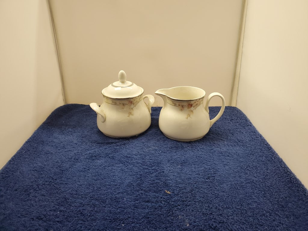 Royal Doulton Fasicnation Creamer and Sugar Bowl with Lid LK