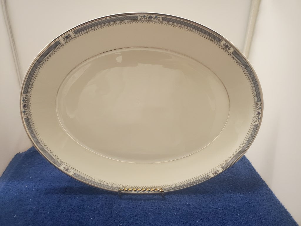 Royal Doulton Melissa 13" Oval Serving Platter LK