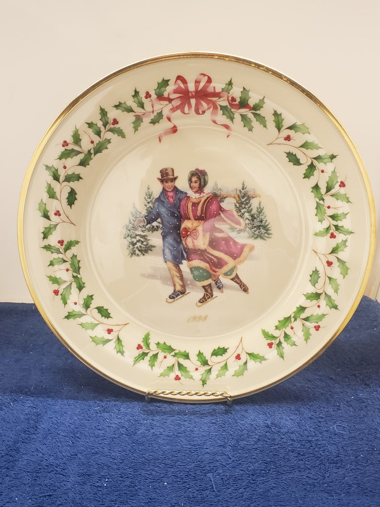 Lenox Annual Limited Addition Holiday Skater Plate 1998 LK