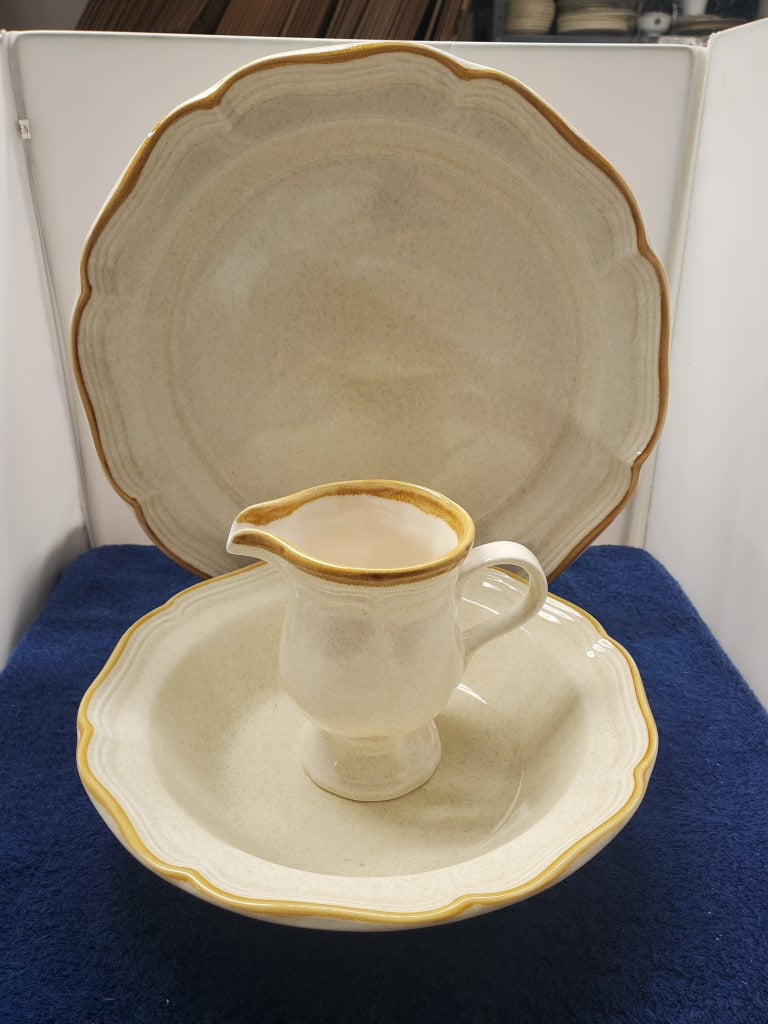 Mikasa Garden Club Hostess Set LK