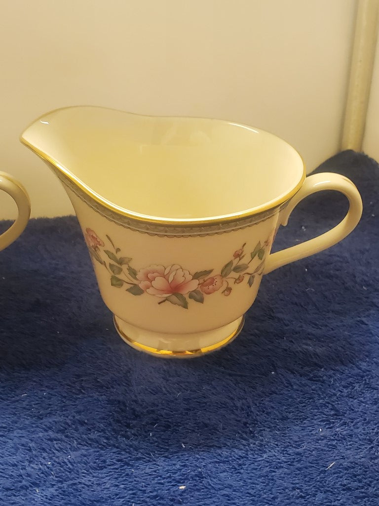Lenox Serenade Creamer & Sugar Bowl with Lid LK