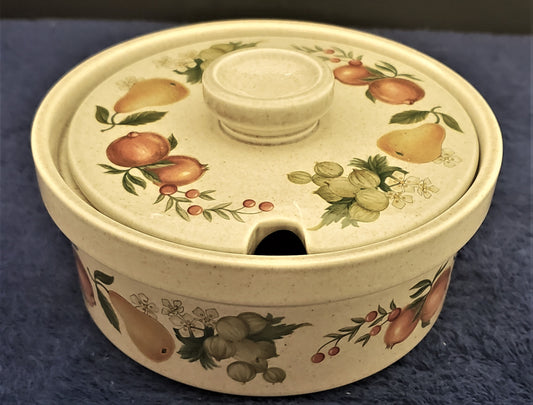 Wedgwood Quince Sugar Bowl with Lid (Notched)