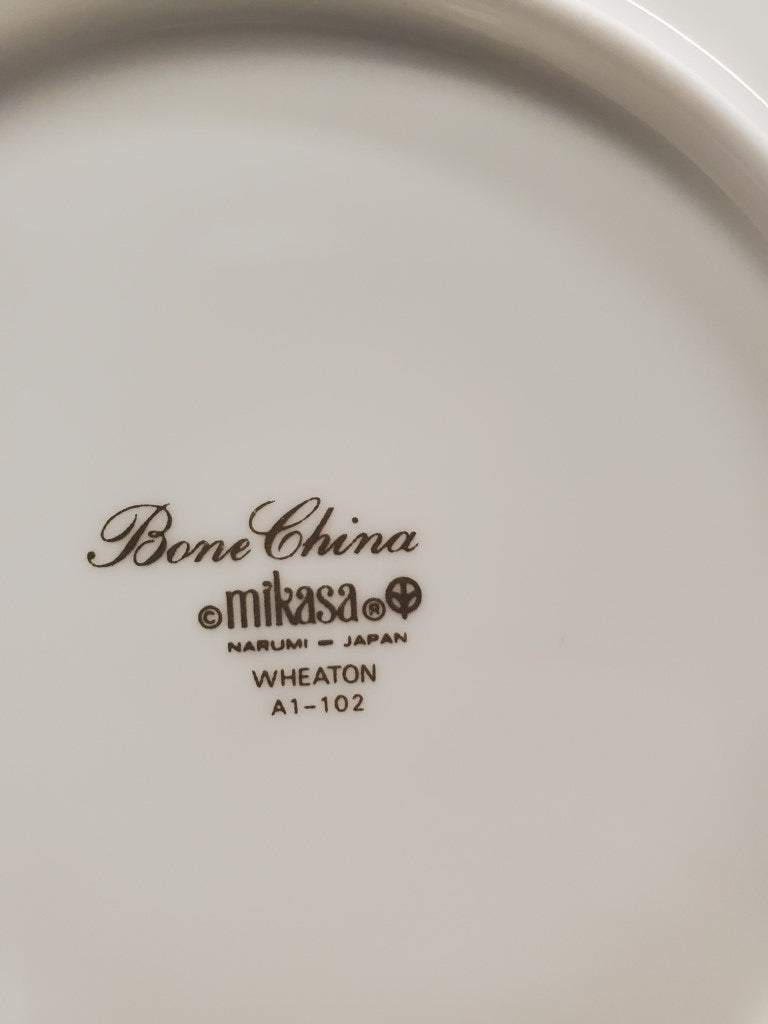 Mikasa Wheaton 5 Piece Place Setting LK