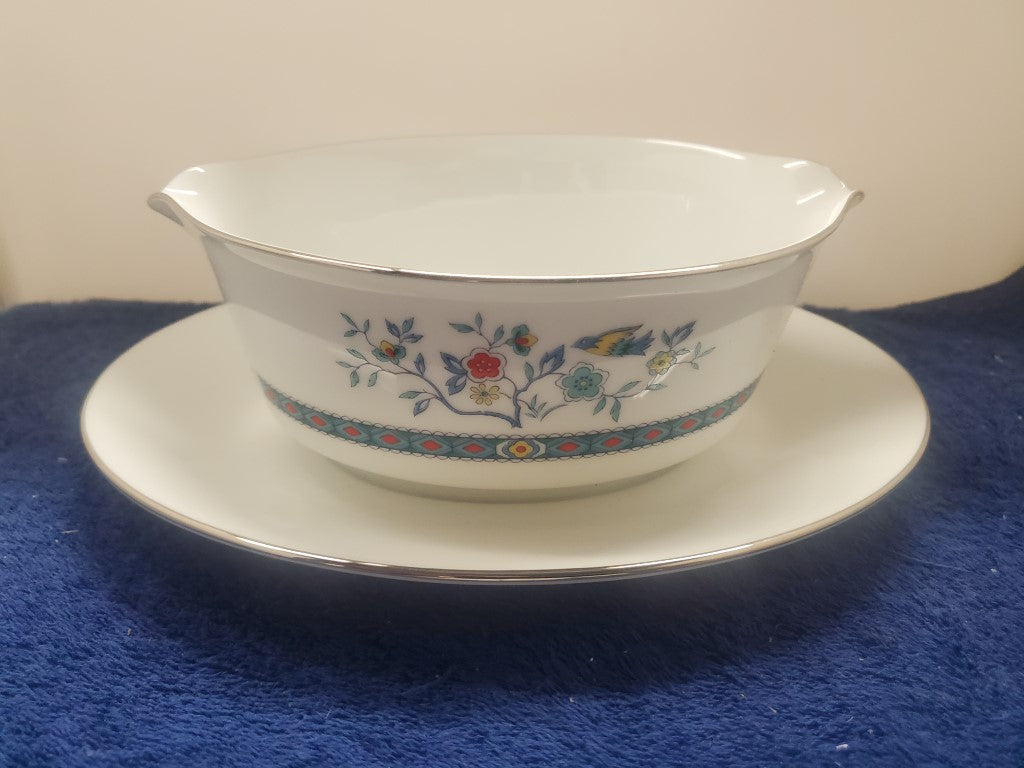 Noritake Shangri-La Gravy Boat with Attached Underplate LK