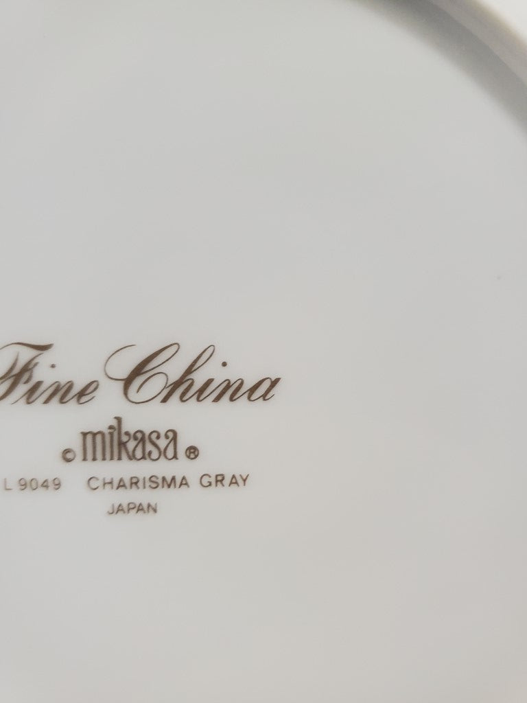 Set of 4 Mikasa Charisma Gray Salad Plates LK