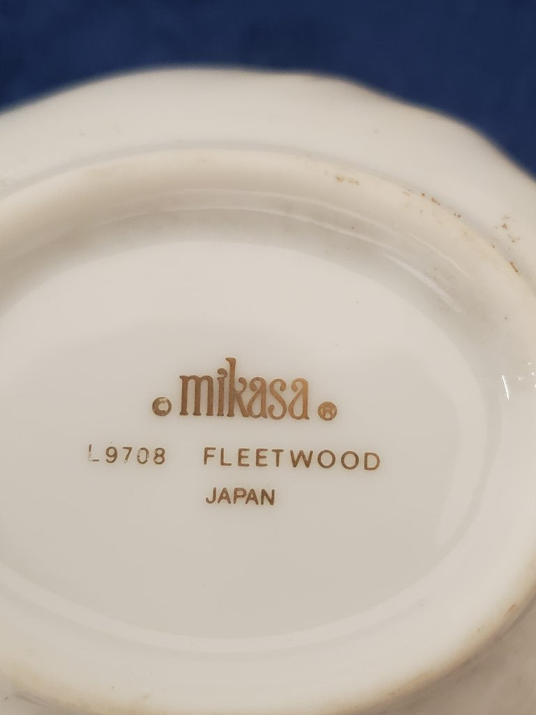 Mikasa Fleetwood Creamer LK