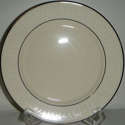 Set of 4 Lenox Courtyard Platinum Bread & Butter Plates –