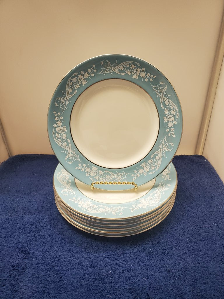 Set of 7 Royal Doulton Alexandria Dinner Plates