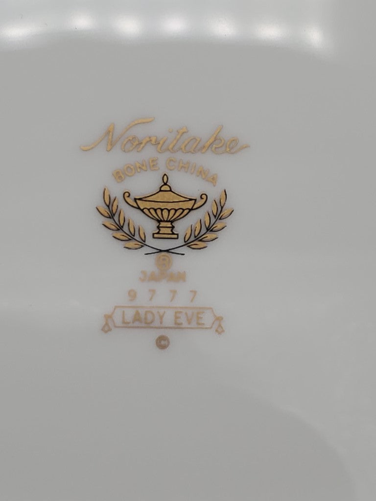 Noritake Lady Eve Gravy Boat & Underplate