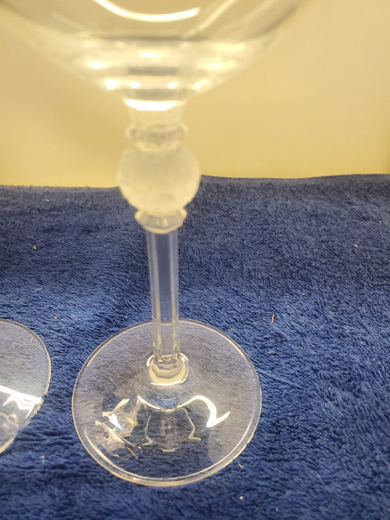 Set of 2 Mikasa Promises Wine Glasss LK
