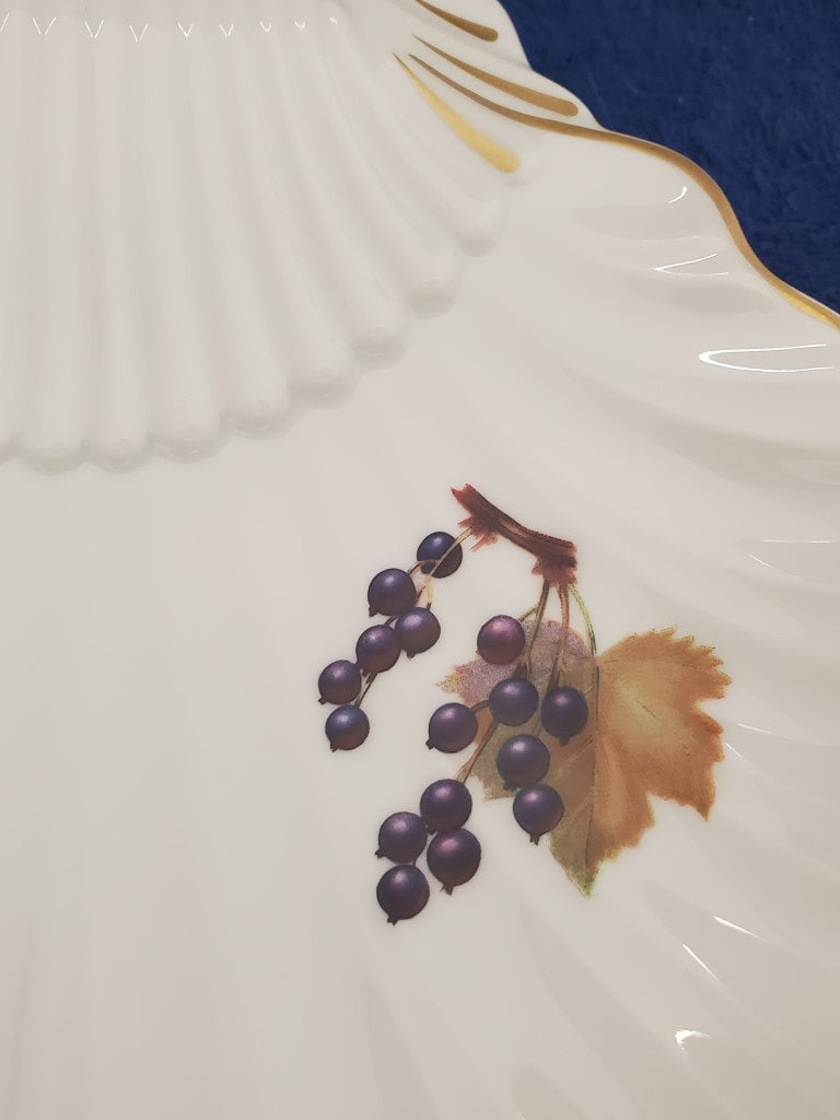 Royal Worcester Evesham Gold 9" Shell Shaped Dish