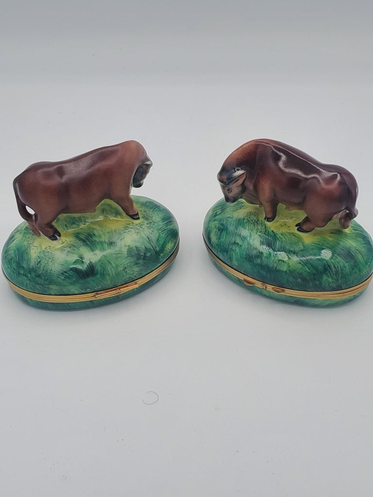Chamart Limoges Hinged Box - Bison / Taurus