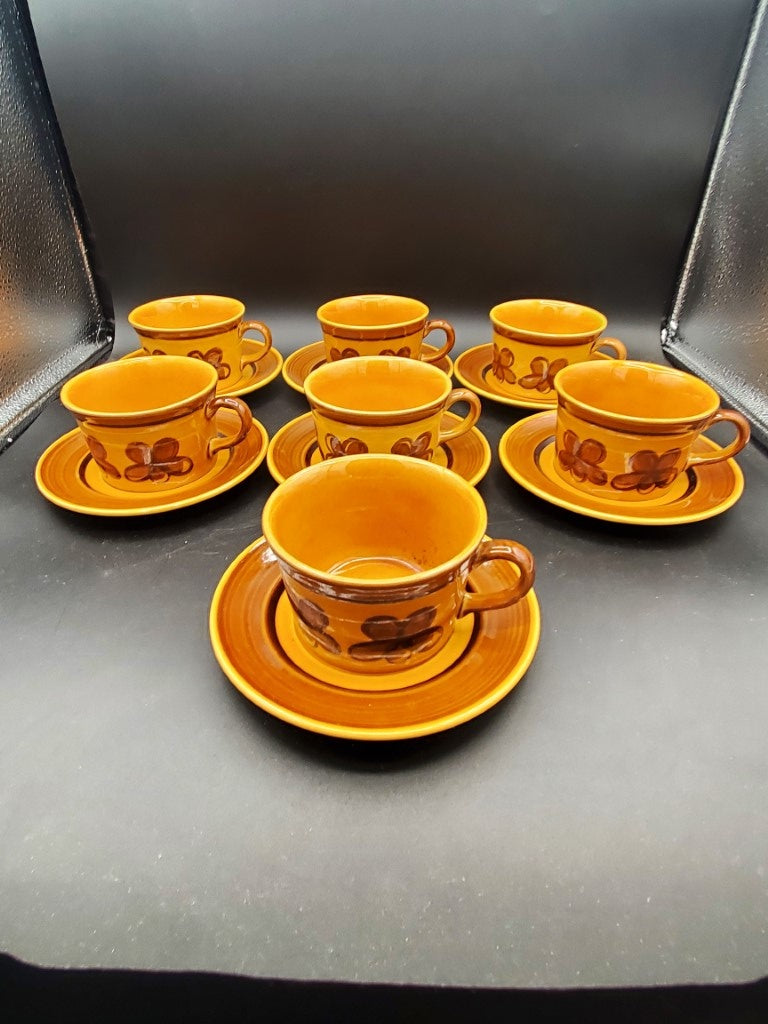 Set of 7 Metlox Poppytrail Vernon Carmel Cup & Saucer Sets LK