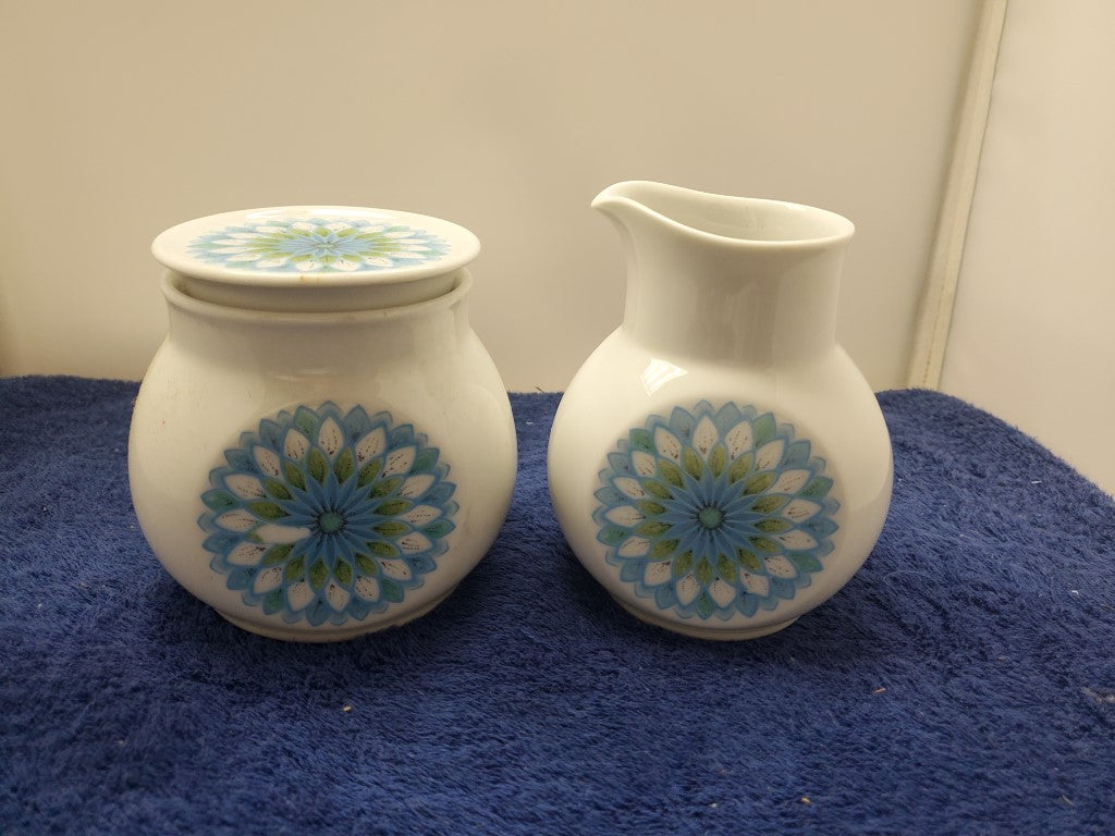 Noritake Bahama Creamer & Sugar Bowl with Lid LK