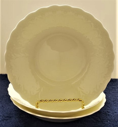 Set of 3 Mikasa White Silk Fruit Bowls LK