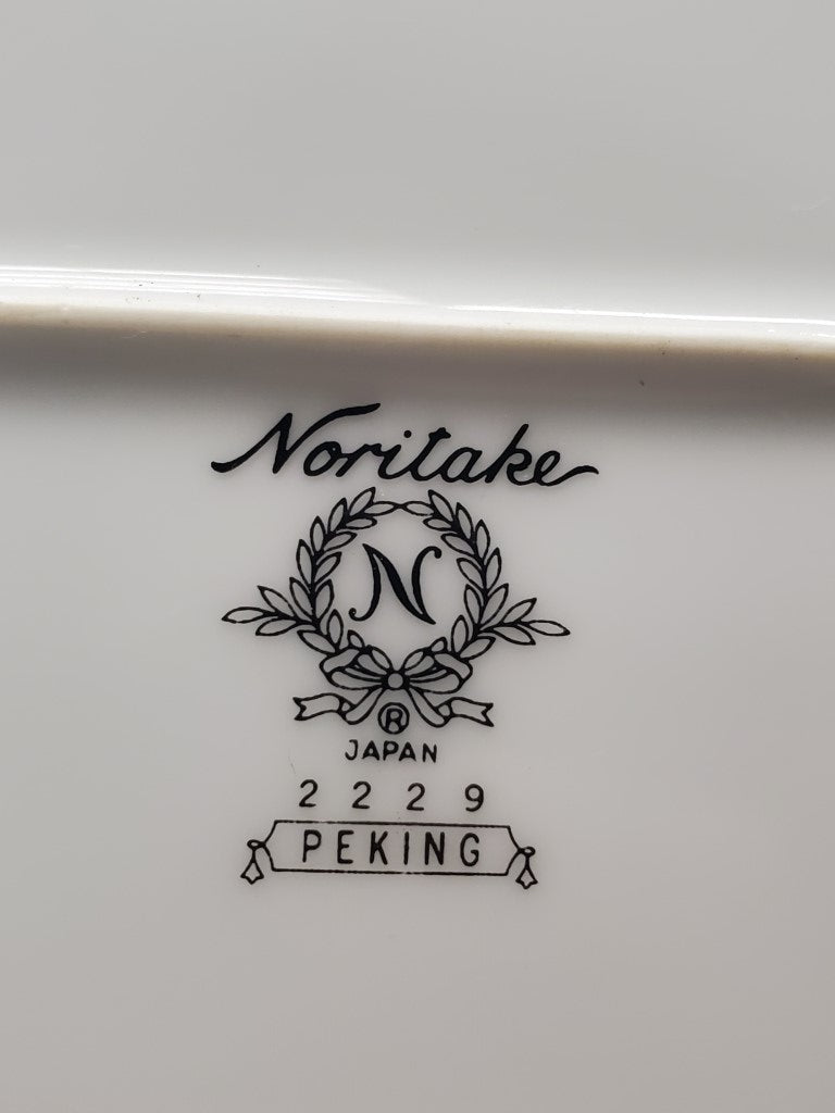 Noritake Peking 13" Oval Serving Platter LK