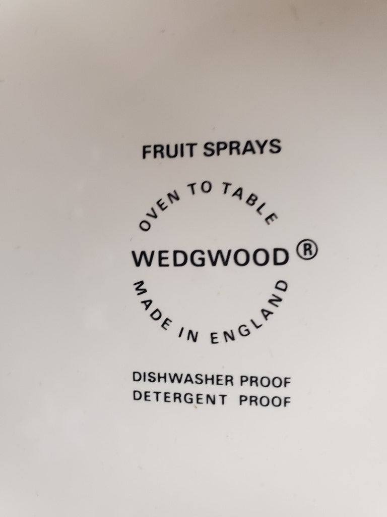 Wedgwood Fruit Sprays Dinner Plate LK