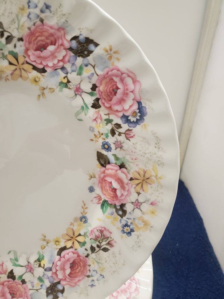 Set of 4 Minton Rose Garland Dinner Plates LK