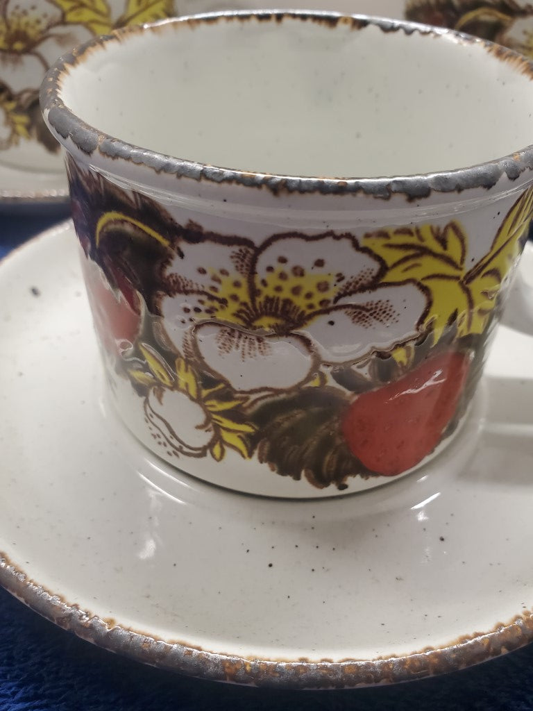 Set of 3 W R Midwinter Strawberry Cup & Saucer Sets LK
