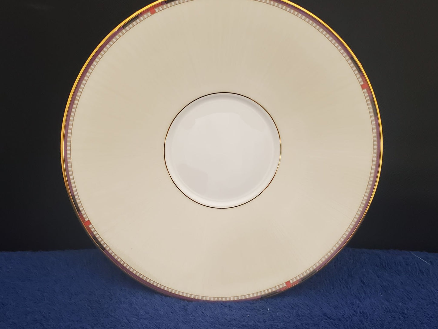 Set of 4 Wedgwood Pashmina Cup & Saucer Sets