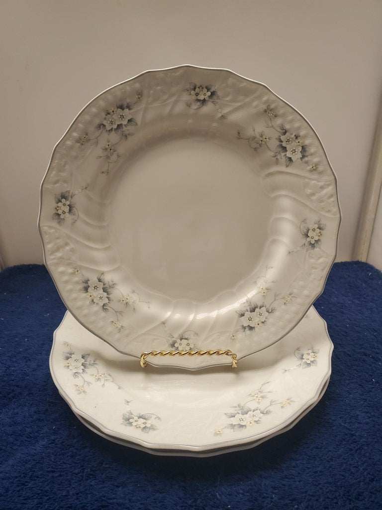 Set of 3 Royal Doulton Lausanne Salad Plates LK –