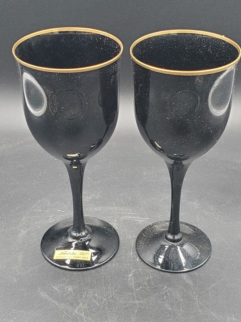 Set of 2 Noritake Remembrance Ebony Gold Wine Glasses LK